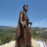 L�ipotesi pi� accreditata fa risalire l�origine dell�isola linguistica all�epoca angioina, ai tempo di re Carlo I d�Angi� (foto della pagina Facebook Info point Celle di San Vito)